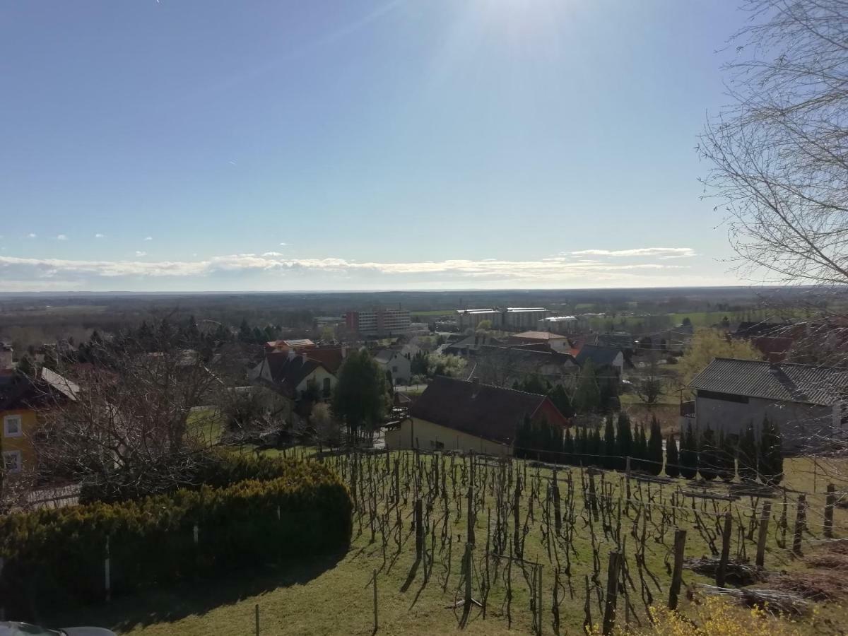 Karesz nyaralóház Zalakaros Exterior foto